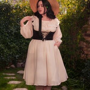 La Femme En Noir Divination Dress size L